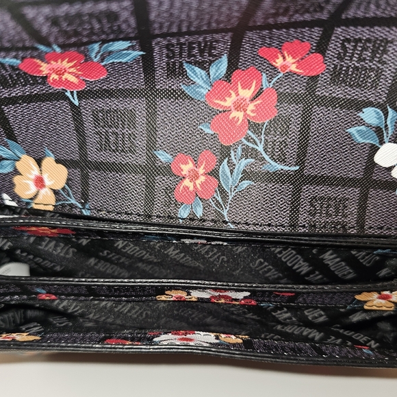 Steve Madden Floral Black Crossbody Bag - Picture 3 of 6